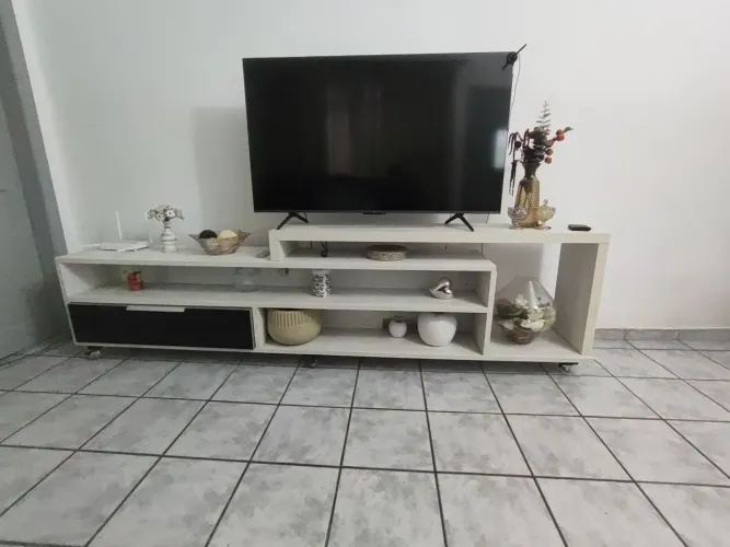 Rack mdf planejado com rodinhas