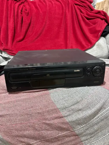 Aparelho laserdisc Pioneer CLD-S104
