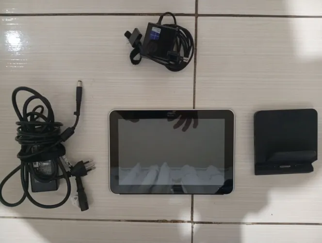 Tablet HP ElitePad 900 COMPLETO com Docking Station