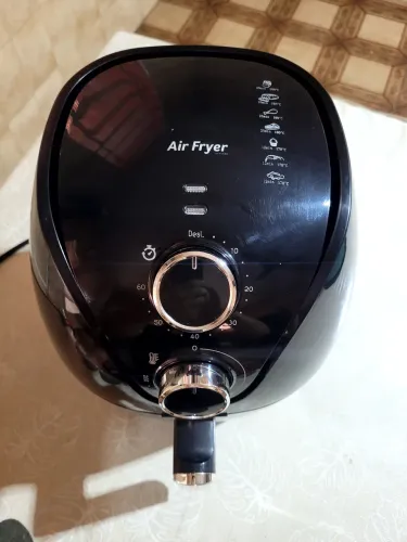 Air frier multilaser, em ótimas condições e funcionando perfeitamente.