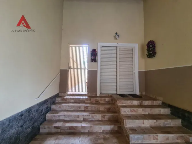 Casa de alto padrão com piscina e área gourmet à venda no Vila Branca - Jacareí-SP