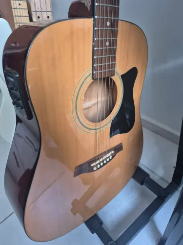 Violão IBANEZ com captação FISHMAN.
