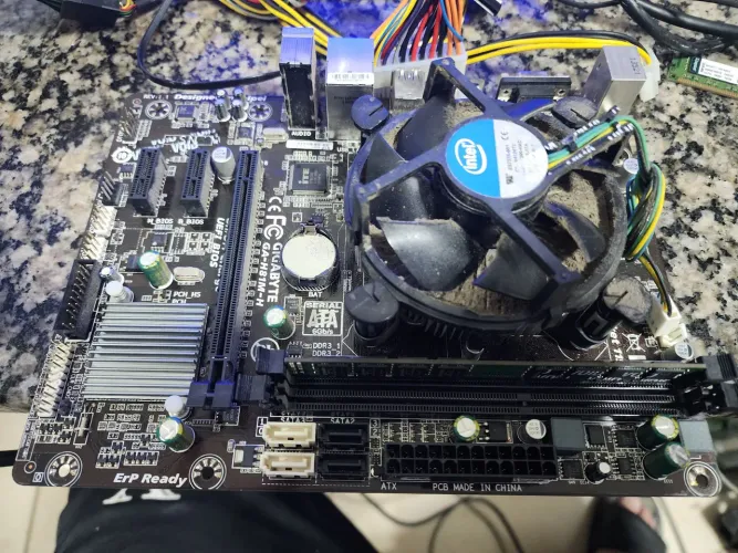 Placa mae h81 + processador i3 4160