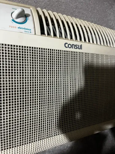 ar condicionado parede funcionando perfeitamente