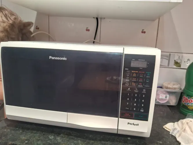Microondas 25 litros Panasonic