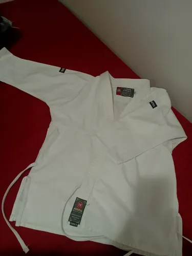 Kimono Atama Karatê M3 ? Seminovo
