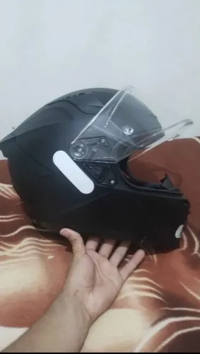 Vendo capacete, em ótimo estado kyt tamanho 58