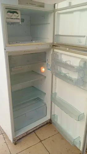 Geladeira continental frosfre 459 litros funcionando tudo e entrego na casa