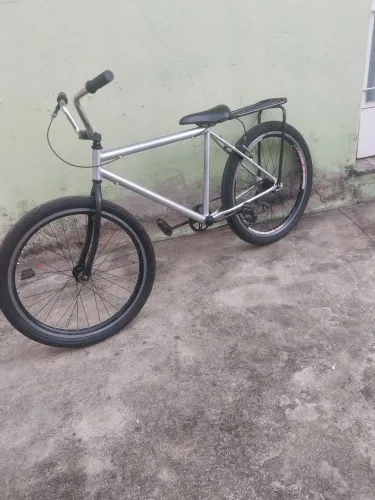 Montadinha cinza