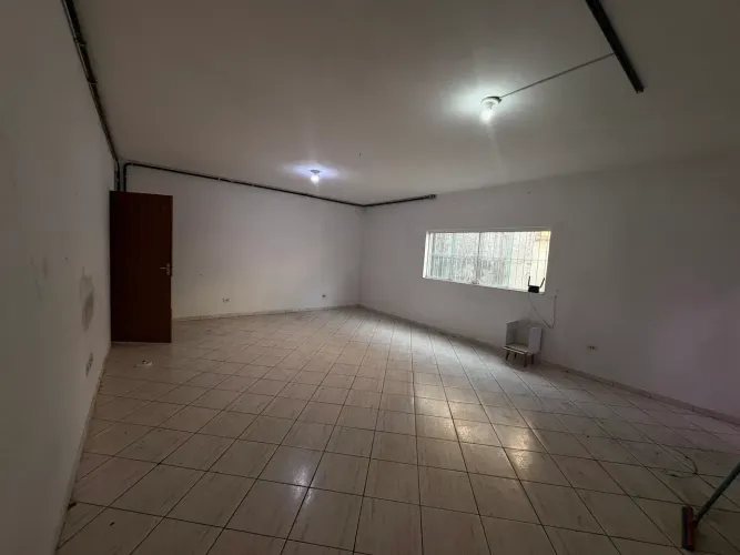 Sala comercial para alugar com 40m2 na Av. Emilio Ribas, bairro Jardim Vila Galvão - Guaru