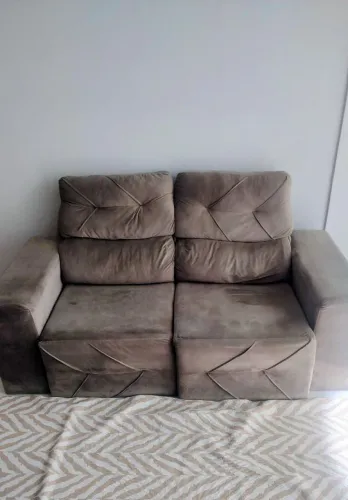 Sofá retrátil de 2 lugares