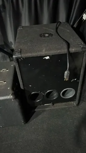 Caixas de som sub graves Antera de 600 watts 