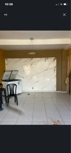 Vendo um lindo espaço com piscina