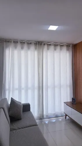 Cortina Voil com trilho incluso