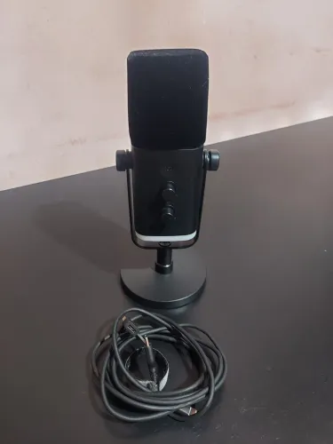 Microfone Dinâmico Fifine AM8 Ampligame