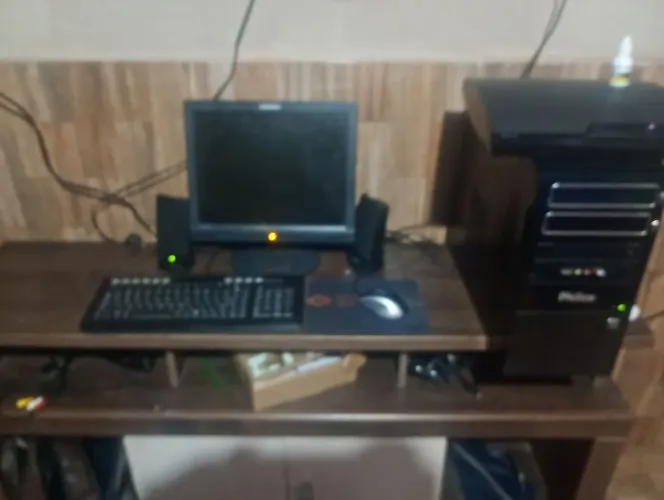 Vendo computador de mesa completo 