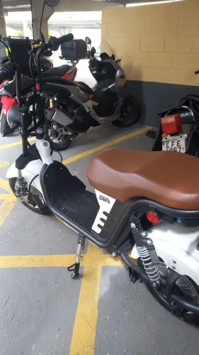 Moto eletrica X12 única dona pouco uso