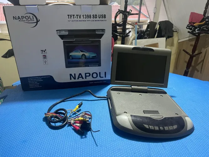 Tela de Teto Automotiva 13" Napoli (TV / USB / SD) - Top para Viagens!