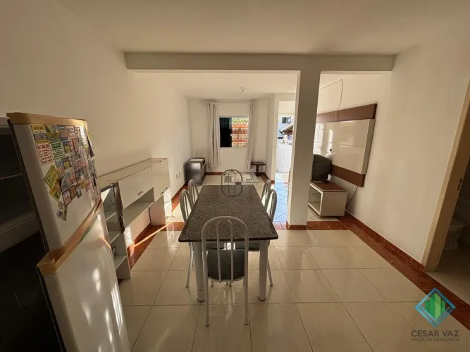 Lindo sobrado estilo geminado no bairro Forquilhas em São José.