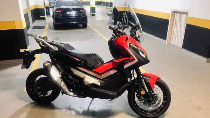 XADV 750- VERMELHA- UNICO DONO