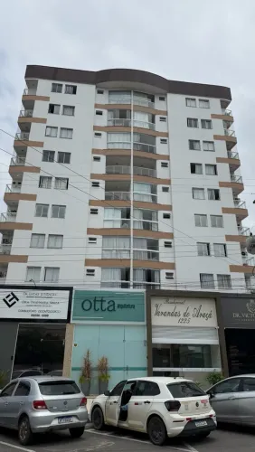 Apartamento com 02 quartos sendo 01 suíte no condomínio varandas dó Araça