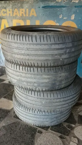 Vendo 04 pneus Pirelli Scorpions 225 55 18 meia vida, interessado ligar *