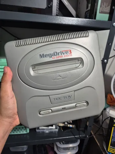 Mega drive 3 cinza com jogos na memória 