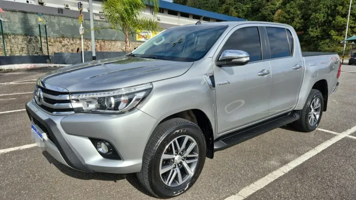 Toyota Hilux CD SRX 4X4 2.8 TDI 16V Diesel Aut. 2017
