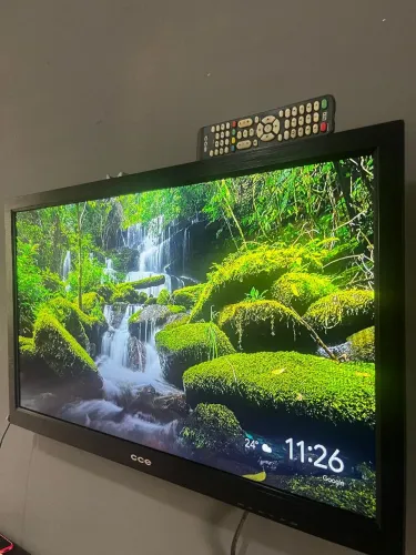 TV CCE 39 POLEGADAS/ BEM CONSERVADA