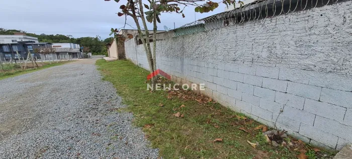 Lote em Rua Santa Cruz - Itacolomi - Balneário Piçarras/SC