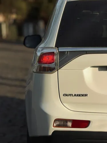 Mitsubishi Outlander 3.0/ GT 3.0 V6 Aut. 2014