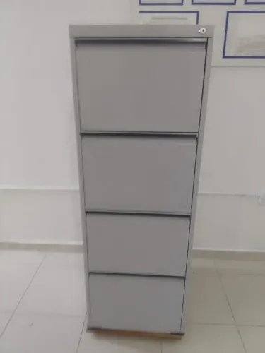 VENDE-SE ARMÁRIOS DE AÇO PARA ARQUIVO