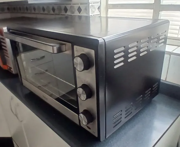 Forno elétrico 65 litros fone *