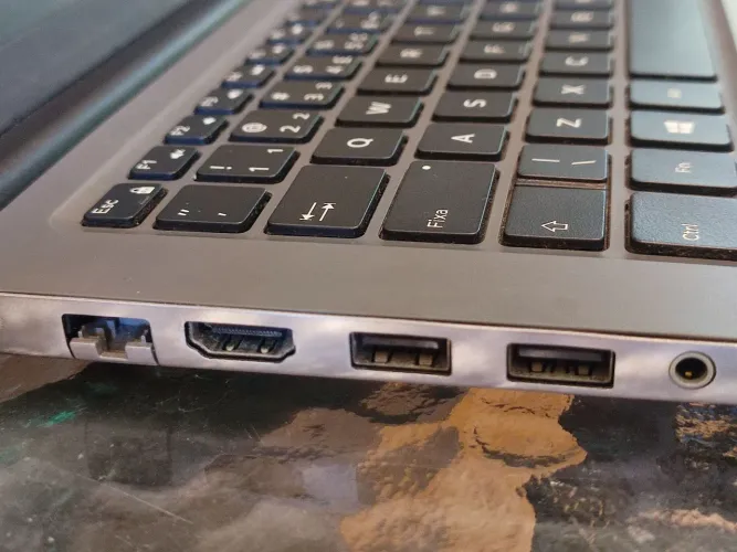 Notebook Dell Inspiron 7460