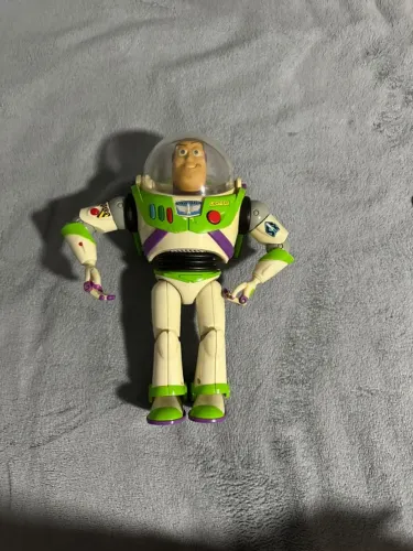 Boneco Buzz Lightyear (Toy Story)