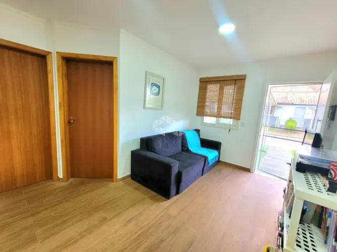 Casa em condomínio fechado, infraestrutura completa, bairro São Luiz, Canoas. 2 dormitório