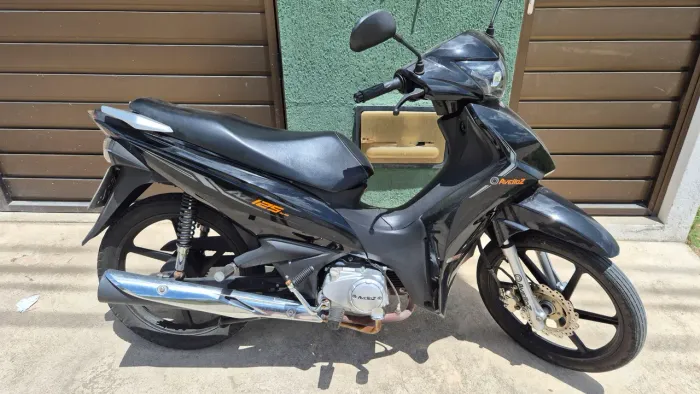 Aveloz 125cc modelo 2025