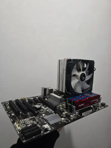 Kit processador FX 8320E + GA -970A + 24GB de ram