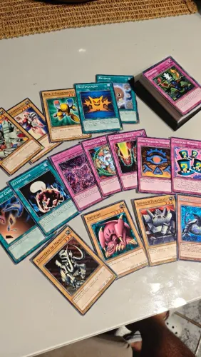 Cartas Yugioh - Decks do Yugi