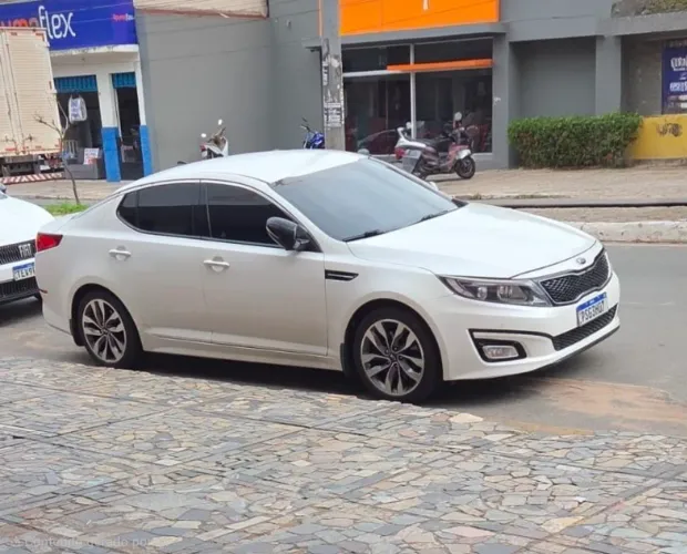 Kia Motors Optima 2.0 16V 165cv Aut. 2015