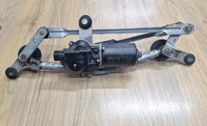 Motor Limpador Parabrisa March 2019