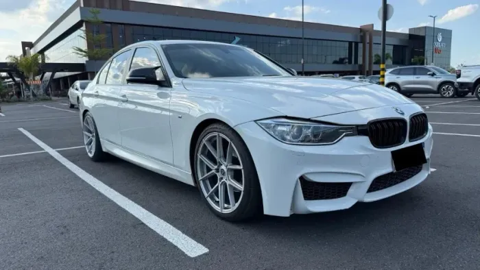BMW 320I A 2.0 Turbo/activeflex 16V 184cv 4P 2015