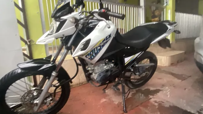 Vende-se Yamaha Crosser XTZ - 150 Cilindradas 