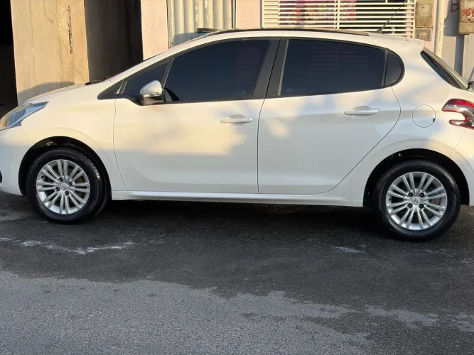 Peugeot 208 Allure 1.6 Flex 16V 5P Aut. 2017