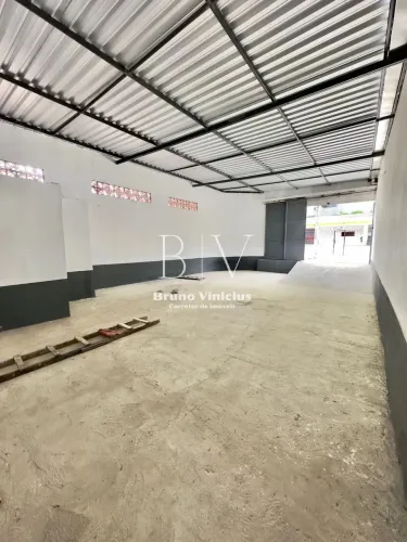 Alugo galpão comercial na Rua principal do bairro Mangabinha