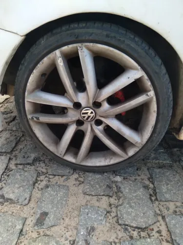 Rodas e pneus