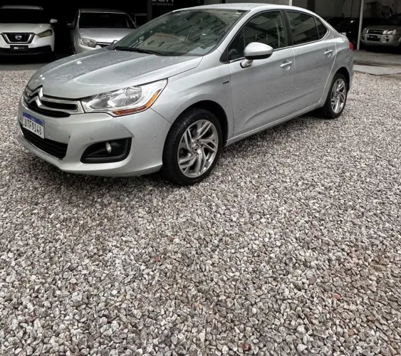 Citroen C4 Lounge Exclusive 1.6 Turbo 4P Aut. 2014