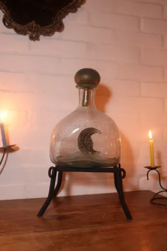 GRADE GARRAFA LUA MURANO PESADA COM PÉ DE FERRO ANTIGO ANTIQUARIO DECORAÇÃO VINTAGE bruxa