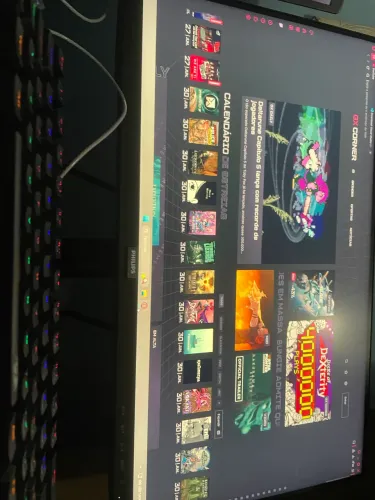 Vendo notebook e monitor com teclado e mouse redragon novo