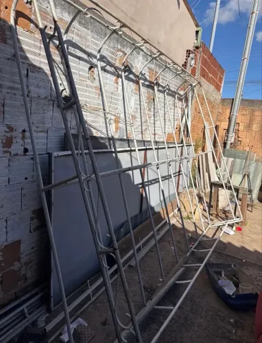 Estrutura de toldo